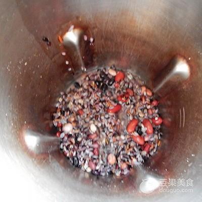 五谷豆浆有哪些东西，五谷豆浆都有什么（五谷豆浆的做法）