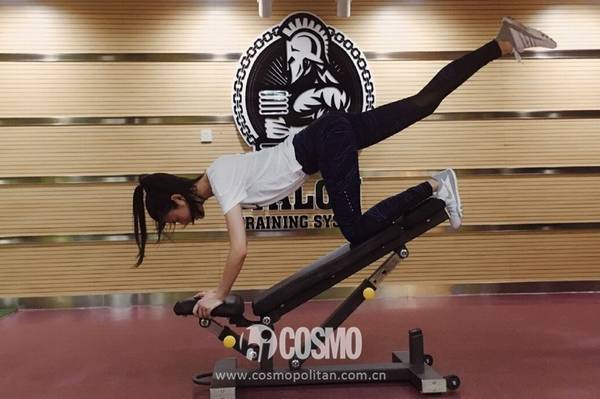 colove是什么牌子女装，lovelove是什么牌子（谁说超模不穿秋裤，你看奚梦瑶）