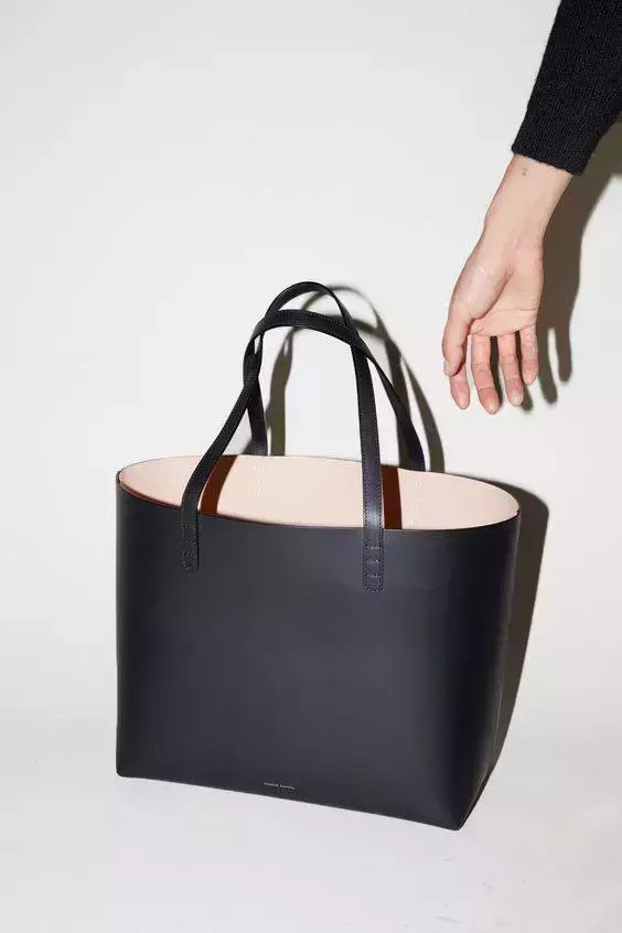 小象钱包打联系人吗，小象钱包打款到哪里（这些包包界的“当红炸子鸡”）