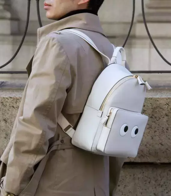 小象钱包打联系人吗，小象钱包打款到哪里（这些包包界的“当红炸子鸡”）