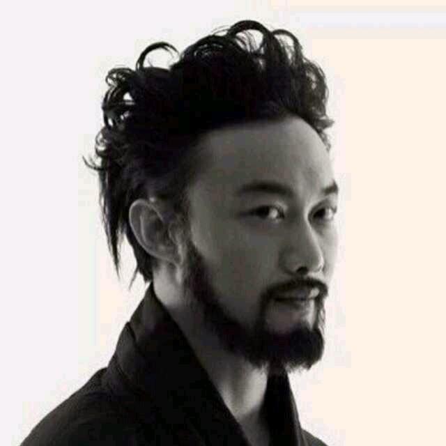 陈奕迅 - 一夜销魂歌词是什么，陈奕迅演唱会（陈奕迅所有歌曲串联《浮夸》）