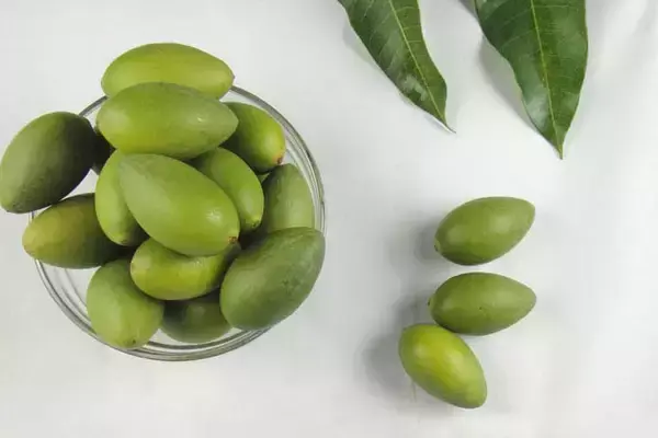 白榄有什么功效与作用，青橄榄的最佳食用方法（咽喉肿痛、防癌、护肤就靠它）