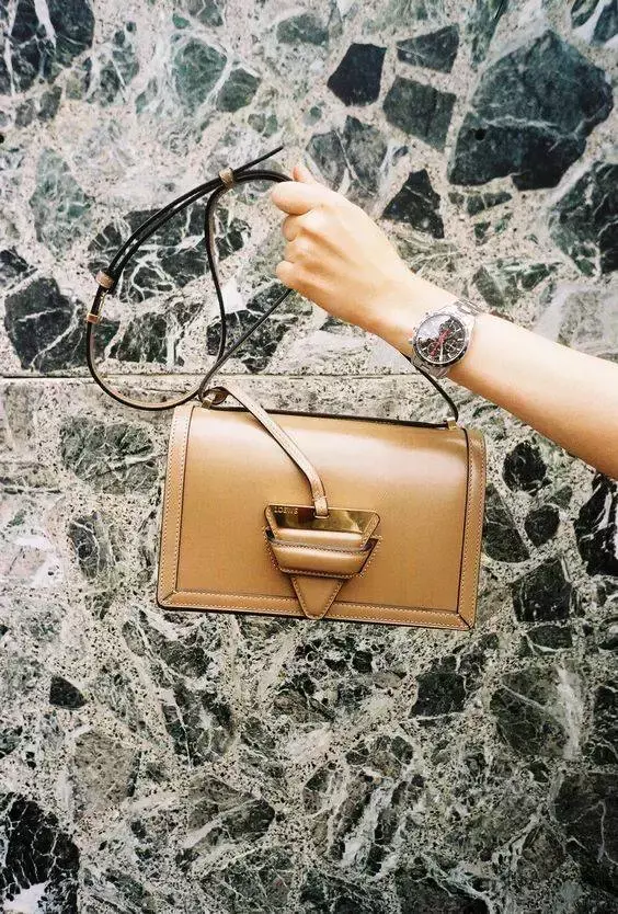 小象钱包打联系人吗，小象钱包打款到哪里（这些包包界的“当红炸子鸡”）