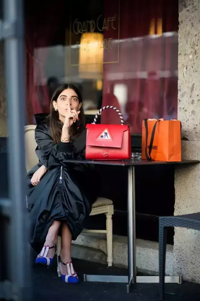 小象钱包打联系人吗，小象钱包打款到哪里（这些包包界的“当红炸子鸡”）