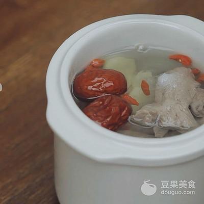 炖猪心汤的做法，炖猪心汤的做法和功效（猪心汤——汤店的做法）