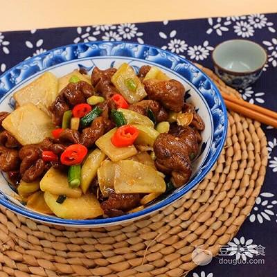 酸菜大肠的做法，酸菜大肠的做法步骤（酸菜炒肥肠的做法）