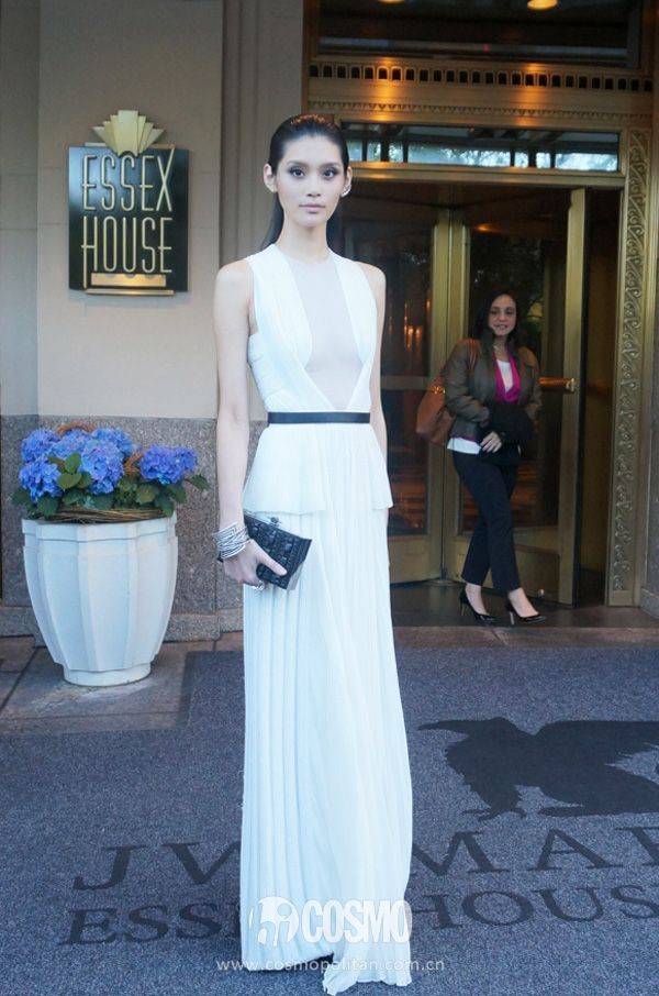 colove是什么牌子女装，lovelove是什么牌子（谁说超模不穿秋裤，你看奚梦瑶）