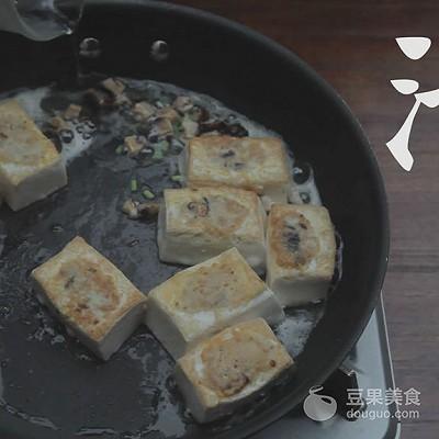 炖猪心汤的做法，炖猪心汤的做法和功效（猪心汤——汤店的做法）