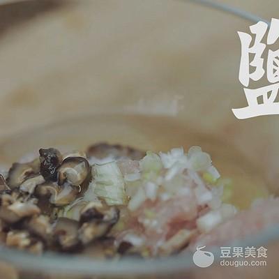 炖猪心汤的做法，炖猪心汤的做法和功效（猪心汤——汤店的做法）