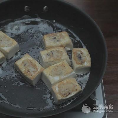 炖猪心汤的做法，炖猪心汤的做法和功效（猪心汤——汤店的做法）