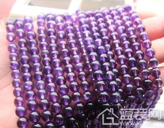 紫水晶的作用，紫水晶洞的风水作用以及摆放（紫水晶的功效与作用）