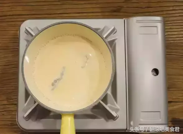 怎么学习做奶茶，要学做奶茶怎么做（一口锅3步就搞定的自制奶茶）