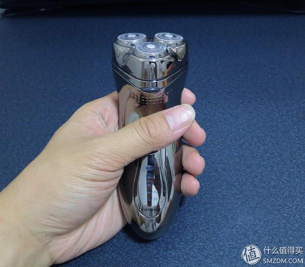 飞科电动剃须刀，飞科电动剃须刀好用吗（159元的飞科全身水洗剃须刀使用点评）