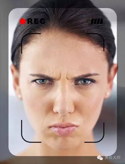鱼尾纹怎么消除简单方法，长鱼尾纹怎么办（去鱼尾纹的6个方法）
