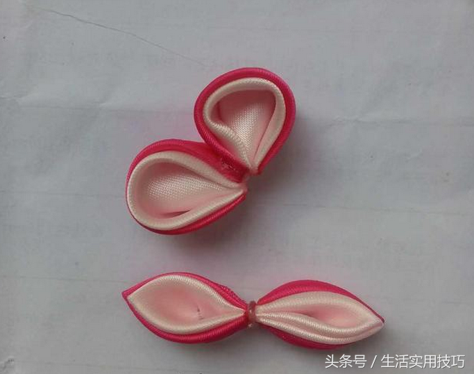 蝴蝶结发夹戴法，蝴蝶结发夹怎么戴（你们呢<附详细教程>）