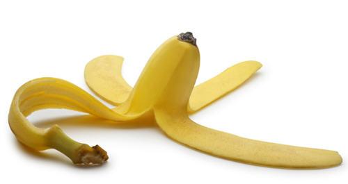 芝麻花治瘊子的使用方法，寻常疣的各种偏方汇总（专家告诉你香蕉皮真的能治瘊子吗）