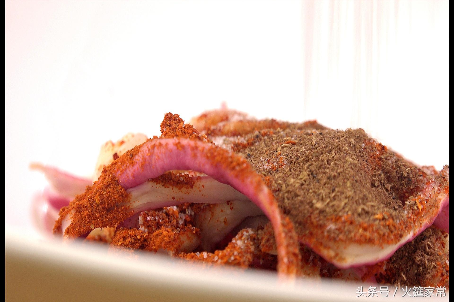 香辣萝卜丝做法步骤，几毛钱一斤的小菜腌制成麻辣萝卜干就是大生意