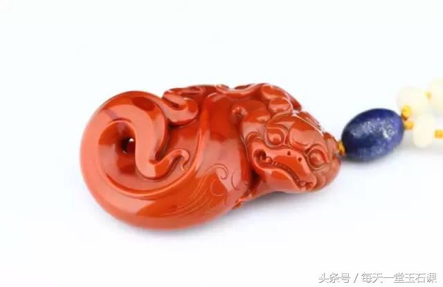 貔貅和金蟾的区别，怎么区分貔恘和三脚蟾（招财神兽——貔貅、金蟾的摆放之道）