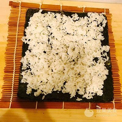 简单家常寿司的做法，寿司家常做法大全（家常寿司的做法）