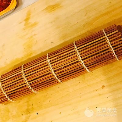 简单家常寿司的做法，寿司家常做法大全（家常寿司的做法）