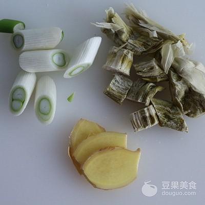 冬瓜排骨汤的做法，玉米冬瓜排骨汤的做法（#苏泊尔鲜煮唯快#冬瓜排骨汤）