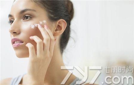 护手霜可以擦脚吗，过期护手霜可以擦鞋吗（不应将凡士林护手霜奉为万能霜）