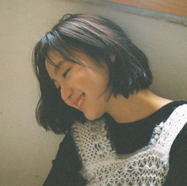 单眼皮女生的句子，单眼皮的赞美的句子（周冬雨蜜汁撞脸鬼怪新娘）