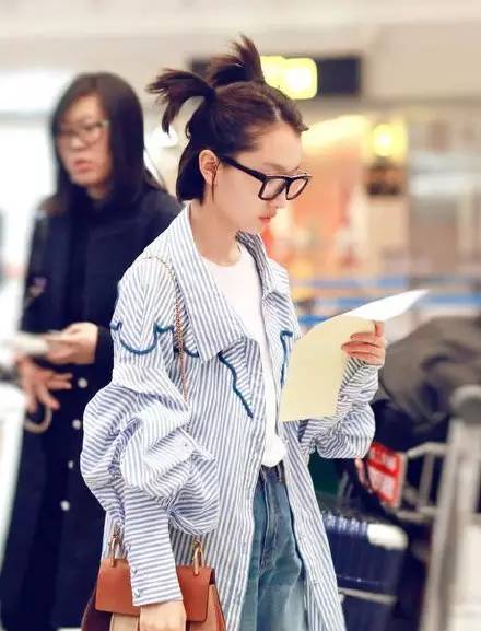 单眼皮女生的句子，单眼皮的赞美的句子（周冬雨蜜汁撞脸鬼怪新娘）