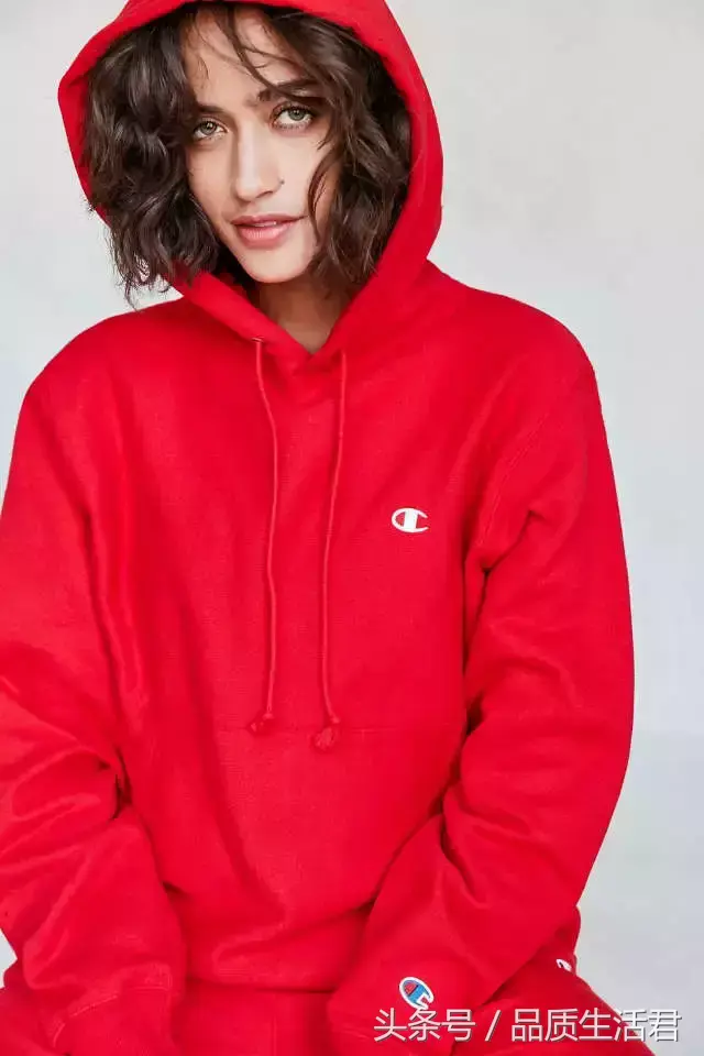 champion美版和日版有什么区别，如何区别Champion日版还是美版（为什么一件90年代风格的Champion）