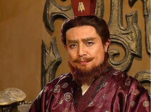 三国演义中怎样形容诸葛亮的长相,三国描写诸葛亮外貌(历史上真实的