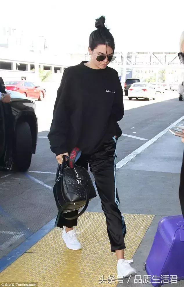 champion美版和日版有什么区别，如何区别Champion日版还是美版（为什么一件90年代风格的Champion）