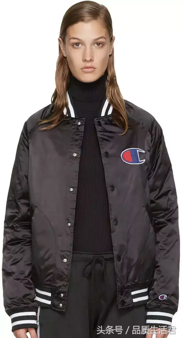 champion美版和日版有什么区别，如何区别Champion日版还是美版（为什么一件90年代风格的Champion）