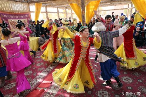 突厥族是现在哪个民族，契丹族是现在哪个民族（为什么说维吾尔族与突厥族没关系）