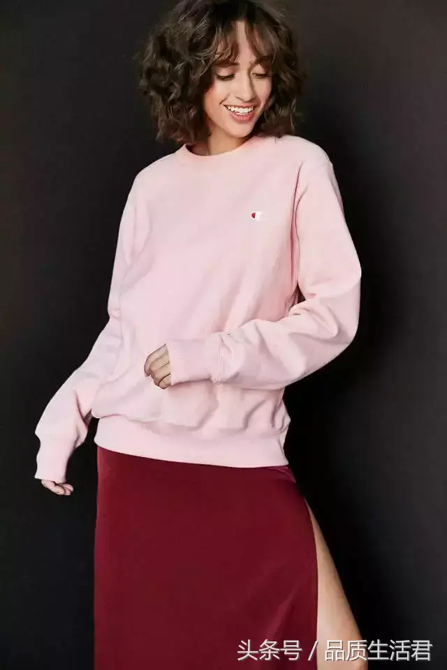 champion美版和日版有什么区别，如何区别Champion日版还是美版（为什么一件90年代风格的Champion）