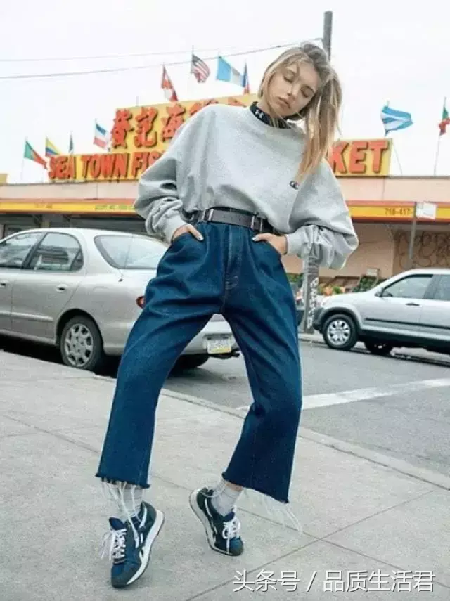 champion美版和日版有什么区别，如何区别Champion日版还是美版（为什么一件90年代风格的Champion）