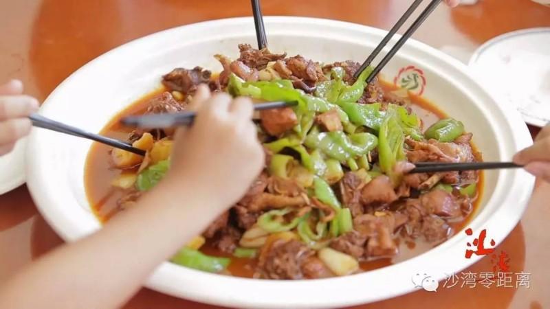 沙湾县属于哪个市，奎屯市和乌苏市哪个大（沙湾县：美食胜地）