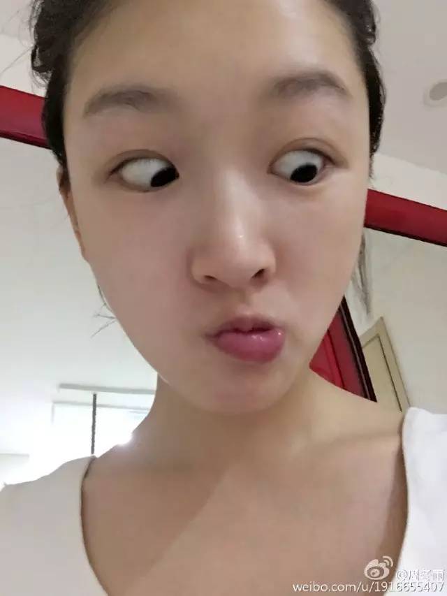 单眼皮女生的句子，单眼皮的赞美的句子（周冬雨蜜汁撞脸鬼怪新娘）