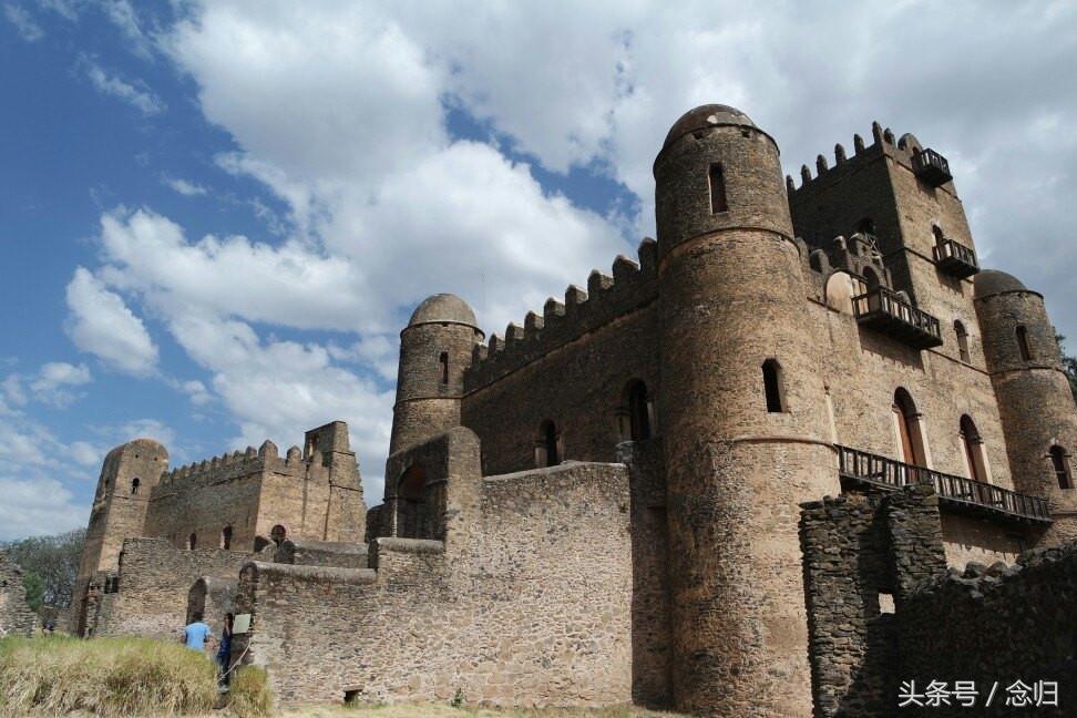 埃塞俄比亚民族习俗，埃塞俄比亚的风土人情（谁能接受这个奇怪风俗我服）