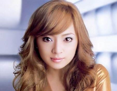 滨崎步个人资料简介，滨崎步的个人资料简介（日本女星资料-滨崎步）