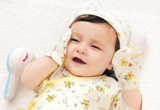 新生儿可以剪指甲吗，新生儿多久可以剪指甲（新生儿可以剪指甲吗）