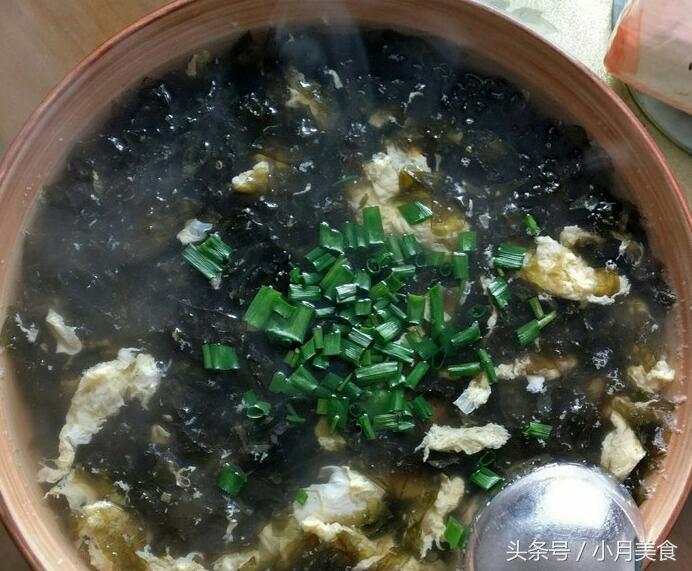 鸭嘴鱼吃什么食物，鸭嘴鱼爱吃什么（中午老爸的拿手好菜----鸭嘴鱼）