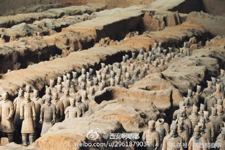 西安兵马俑旅游攻略，带你回到大秦帝国时期（西安旅行之秦始皇兵马俑微攻略）