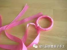 蛋糕盒丝带怎么系，方形蛋糕盒丝带怎么系（蛋糕盒丝带怎么系步骤）