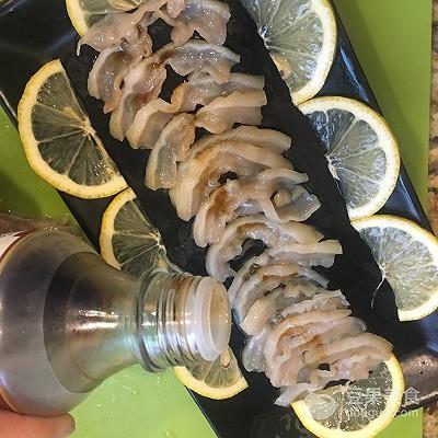 河蚌清理步骤图解视频教程，河蚌清理步骤图解 禁忌（象拔蚌刺身<附处理全过程>）