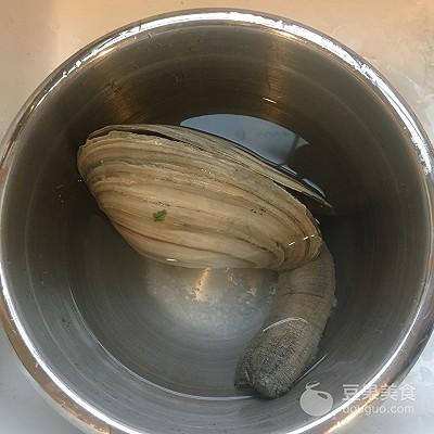 河蚌清理步骤图解视频教程，河蚌清理步骤图解 禁忌（象拔蚌刺身<附处理全过程>）