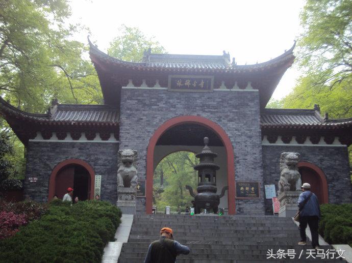 醉翁亭在什么地方，醉翁亭是在哪里的（“天下第一亭” ---醉翁亭）