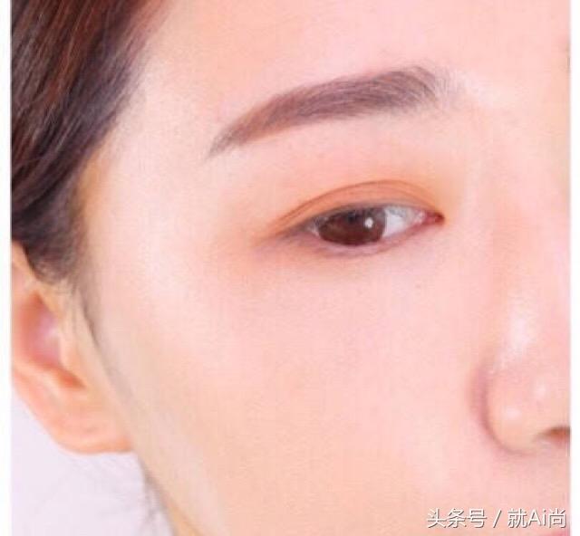 证件照可以化妆吗，照证件照时怎么化妆（适合拍证件照的淡妆妆容教学）