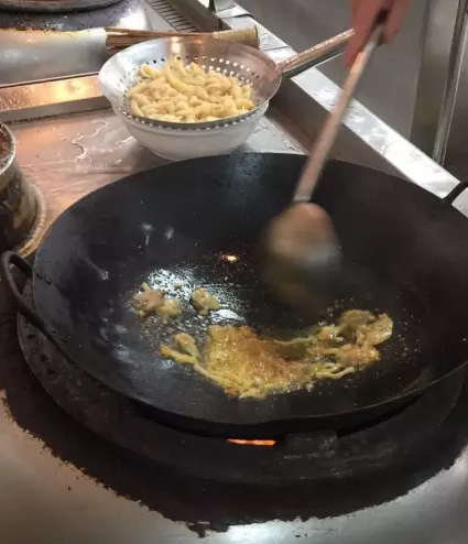 蛏子怎么处理干净，蛏子怎么清洗干净（如何清洗海鲜蛏）