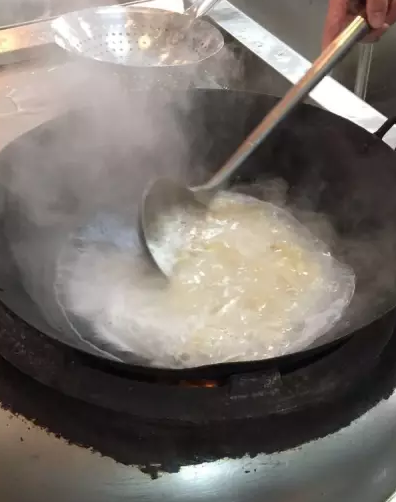 蛏子怎么处理干净，蛏子怎么清洗干净（如何清洗海鲜蛏）