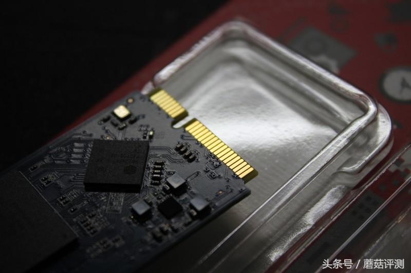 联想z400，联想笔记本z400亮度怎么调节。电源选项和fn+小太阳都没有反应（升级联想小Y、从固态硬盘入手—联想Y480升级MSATA固态）